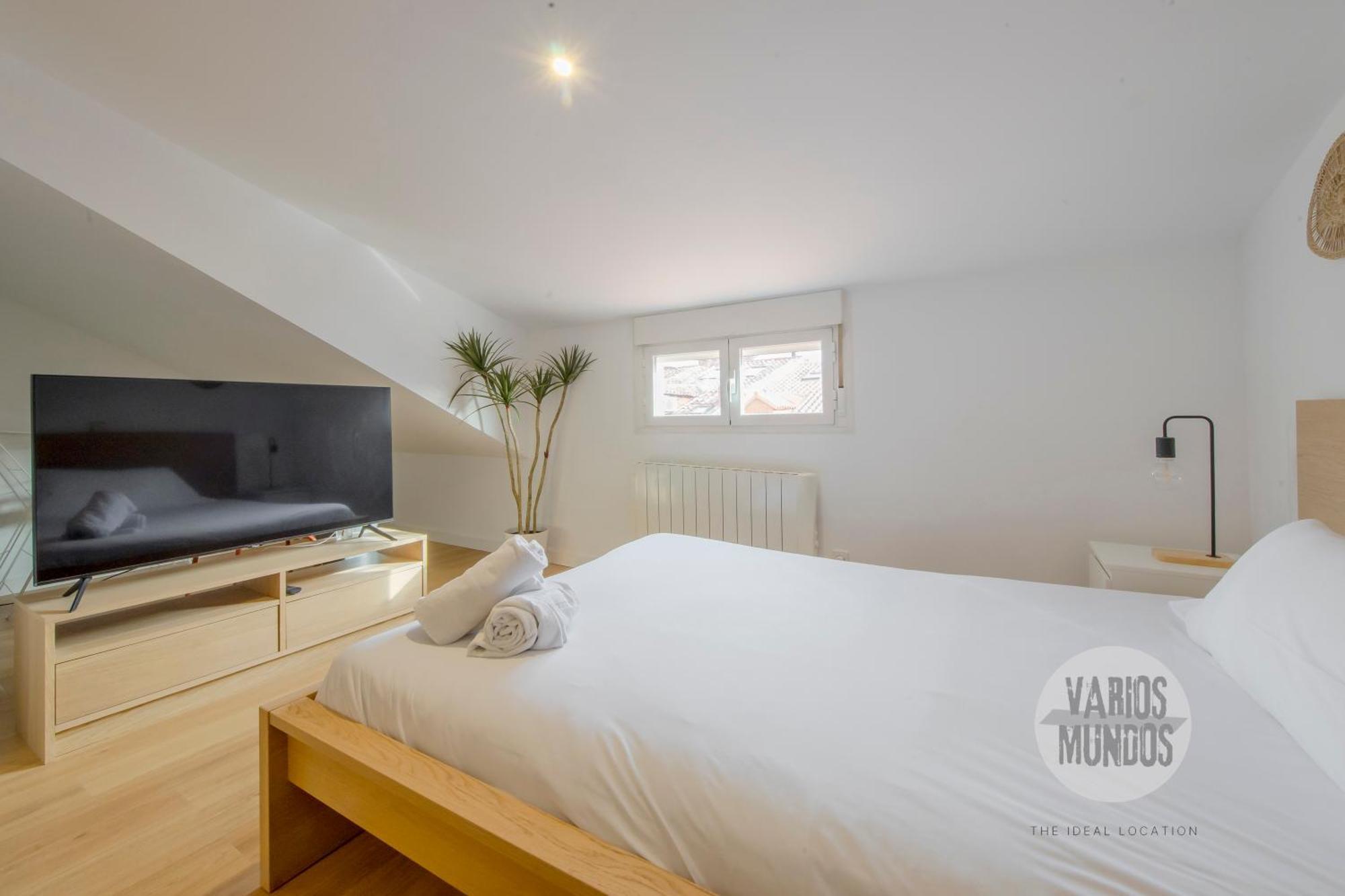 Retiro Para 3 En Sol, Conoce Concepcion Jeronima Madrid Exterior foto